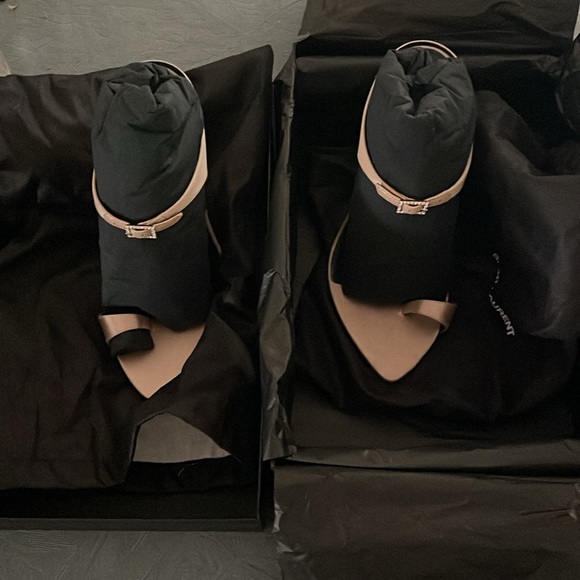 Pointed Toe Sandal - Picture 11 of 16